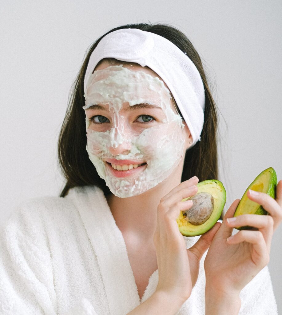 How to use avocado and mushrooms in skincare